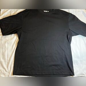 NWOT Uniqlo Mens XL AlRism Oversized Black Tshirt